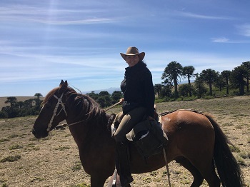 Mara- guide on the horsetrails in patagonia